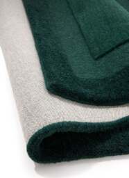 Rackhams Stacked Border Green Wool Rug - 120X170 cm - thumbnail 3