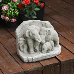 Rackhams Stunning Elephant Family Garden Ornament - thumbnail 3