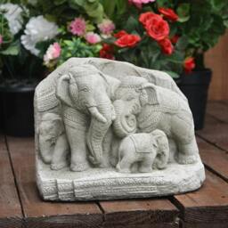 Rackhams Stunning Elephant Family Garden Ornament - thumbnail 5