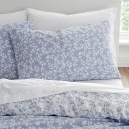 Rackhams Shadow Leaves 200 Thread Count Cotton Reversible Duvet Cover Set - King - French Blue - thumbnail 3