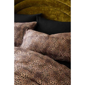 Leopard Love Duvet Cover and Pillow Case Set - Four Sizes Available - - thumbnail 2