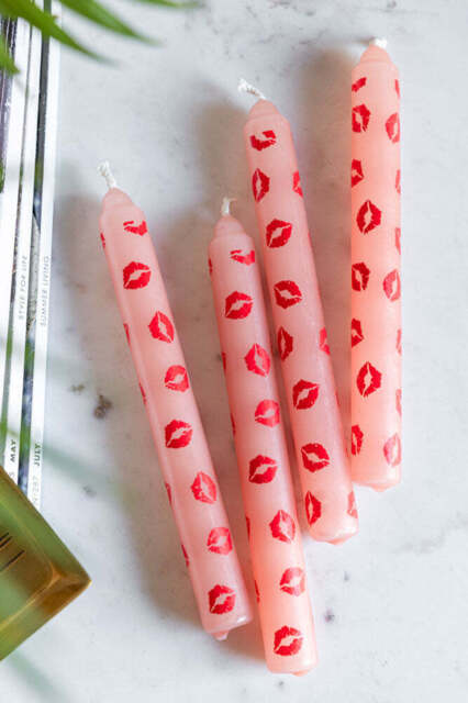 Set of 4 Red Lips Print Dinner Candles - image 1