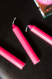 Hot Pink Short Dinner Candle - thumbnail 4