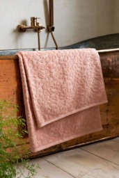 Leopard Jacquard Towel in Dusty Pink - thumbnail 3