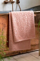 Leopard Jacquard Towel in Dusty Pink - thumbnail 5