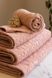Leopard Jacquard Towel in Dusty Pink - thumbnail 4