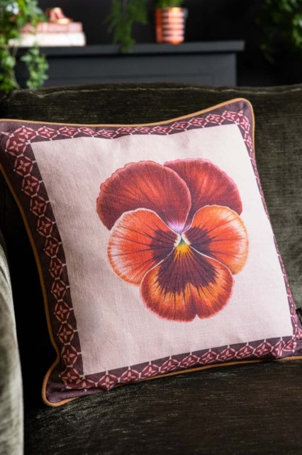 Beautiful Pansy Flower Cushion - image 1