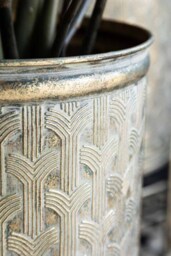 Set Of 2 Antique Gold Patterned Planters - thumbnail 4