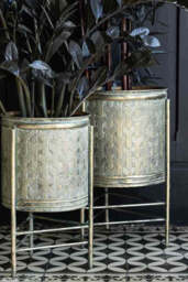 Set Of 2 Antique Gold Patterned Planters