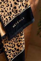 Wet & Wild Leopard Print Hand Towel - thumbnail 4