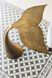 Mermaid Tail Side Table - thumbnail 3
