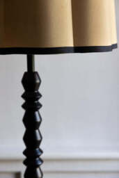 Black Spindle Floor Lamp With Scalloped Shade - thumbnail 3