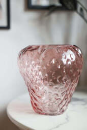 Pink Strawberry Glass Vase - thumbnail 3