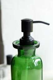 Apothecary-Style Green Glass Soap Dispenser - 300ml - thumbnail 3