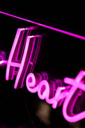 One Love One Heart Neon Wall Light - thumbnail 4