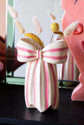 Pink & Cream Bow Vase - thumbnail 5