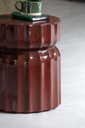 Ribbed Edge Round Side Table in Rust Glaze - thumbnail 4