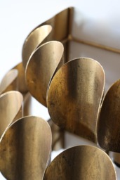 Antique Brass Curve Disc Wall Light - thumbnail 3