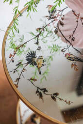 Gold Beautiful Birds Mirror Side Table - thumbnail 4