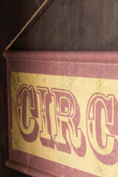 Vintage-Style Circus Wall Art - thumbnail 3
