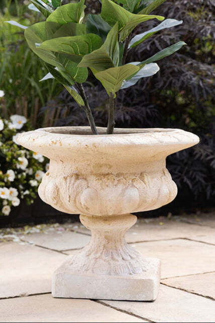 Classical Stone-Effect Planter - image 1