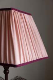 Palm Tree Table Lamp - Pink & Burgundy - thumbnail 4