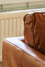 Vintage-Style Brown Leather Armchair - thumbnail 5