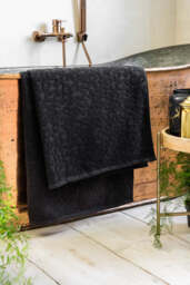 Leopard Jacquard Towel in Jet Black - thumbnail 5