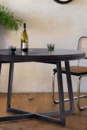 Stylish Mango Wood Round Dining Table - thumbnail 4