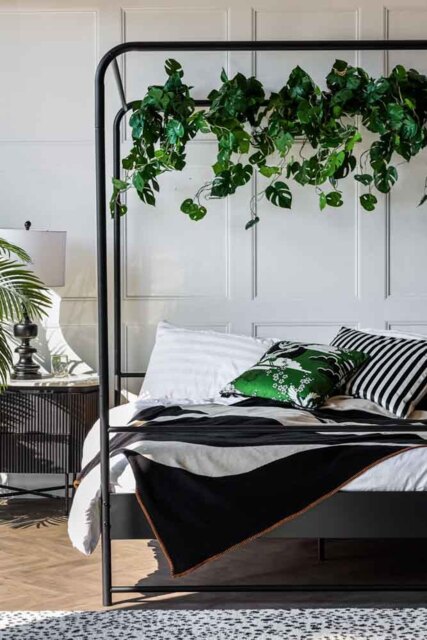 Black Metal Four-Poster Bed - King Size - image 1