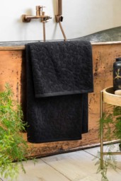 Leopard Jacquard Towel in Jet Black - thumbnail 4