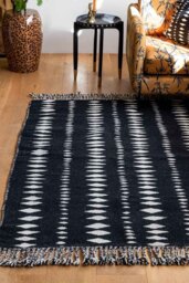 Black & Off-White Geometric Flatweave Rug - Available in 5 Sizes - thumbnail 1