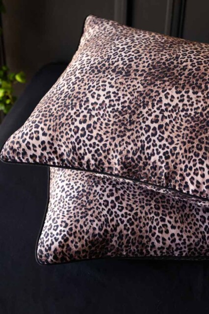 Pair of Signature Leopard Print Cotton Sateen Pillowcases - image 1