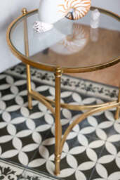 Vintage-Style Gold & Glass Side Table - thumbnail 3