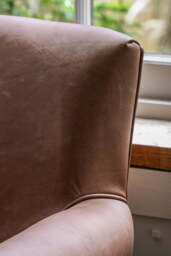 Vintage-Style Dark Brown Leather Armchair - thumbnail 5