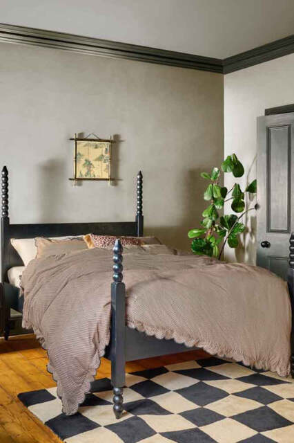 Folk Bobbin Bed - Two Sizes Available - image 1