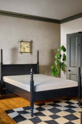 Folk Bobbin Bed - Two Sizes Available - thumbnail 3
