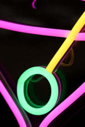 Cocktail Glass Neon Wall Light - thumbnail 4