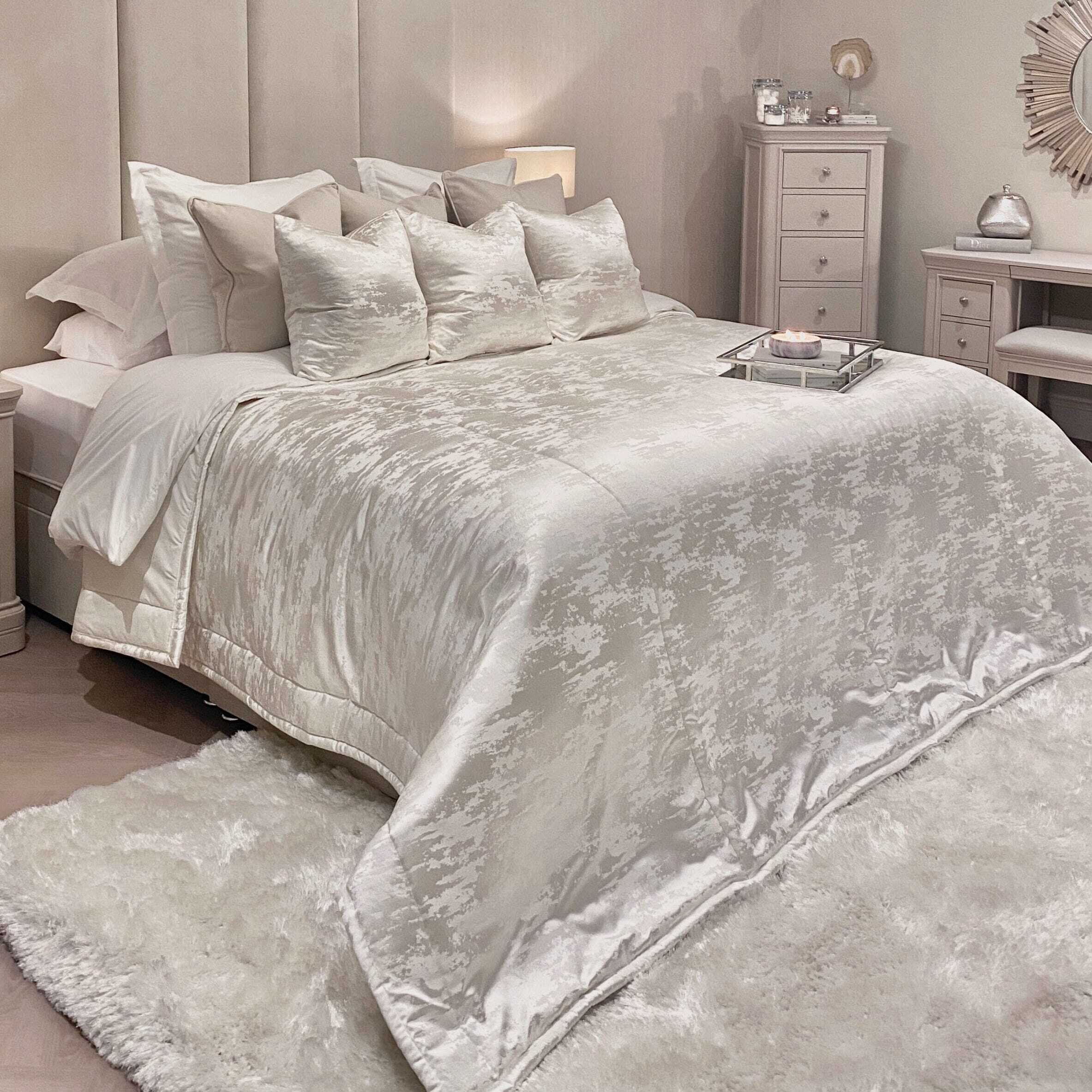 Hailes Pearl Satin Mix Marble Effect Bedspread, Double