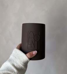 Dolni Large Tobacco & Oud Candle - thumbnail 6
