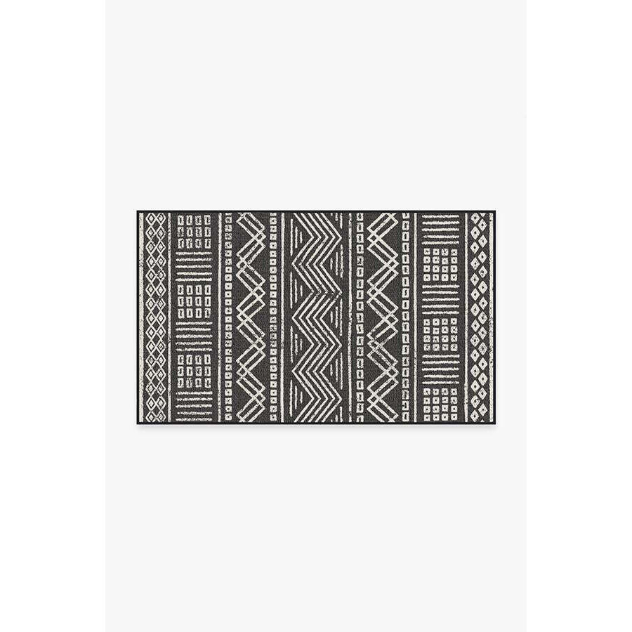 Outdoor Loma Black Rug - 90x150 - Machine Washable Area Rug - Kid & Pet Friendly - Outdoor Rugs - Ruggable - image 1