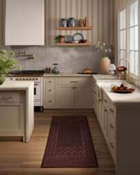 Fernanda Burgundy Rug - 245x305 - Machine Washable Area Rug - Kid & Pet Friendly - Indoor Rugs - Ruggable - thumbnail 2