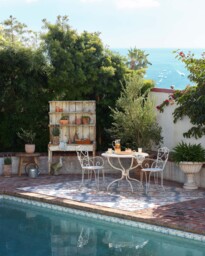 Elodie Currant & Ocean Outdoor Rug - 185x275 - Machine Washable Area Rug - Kid & Pet Friendly - Indoor Rugs - Ruggable - thumbnail 3