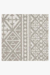 Loseta Grey Outdoor Rug - 75x215 - Machine Washable Area Rug - Kid & Pet Friendly - Indoor Rugs - Ruggable - thumbnail 3
