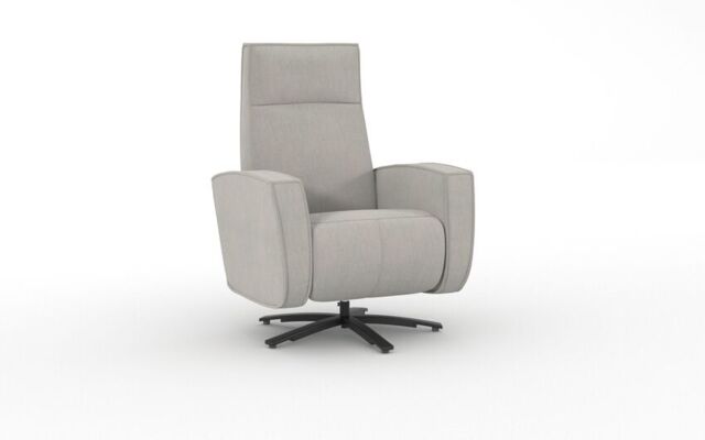 Ardwell Swivel Chair - poltronesofà at ScS