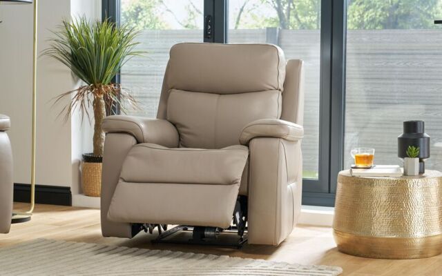 La-Z-Boy Fabric Daytona Leather Power Recliner Chair with Head Tilt & Lumbar Support