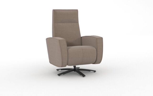 Ardwell Swivel Chair  - poltronesofà at ScS