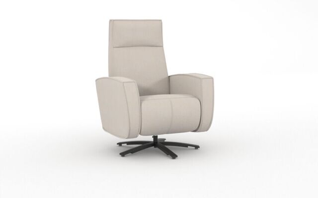 Ardwell Swivel Chair  - poltronesofà at ScS