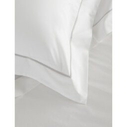 The White Company Savoy Oxford Cotton Pillowcase - thumbnail 2