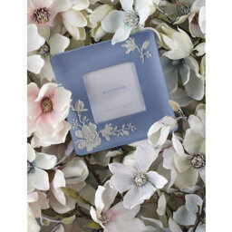 Wedgwood Magnolia Blossom Jasperware Picture Frame 10X10cm - thumbnail 2